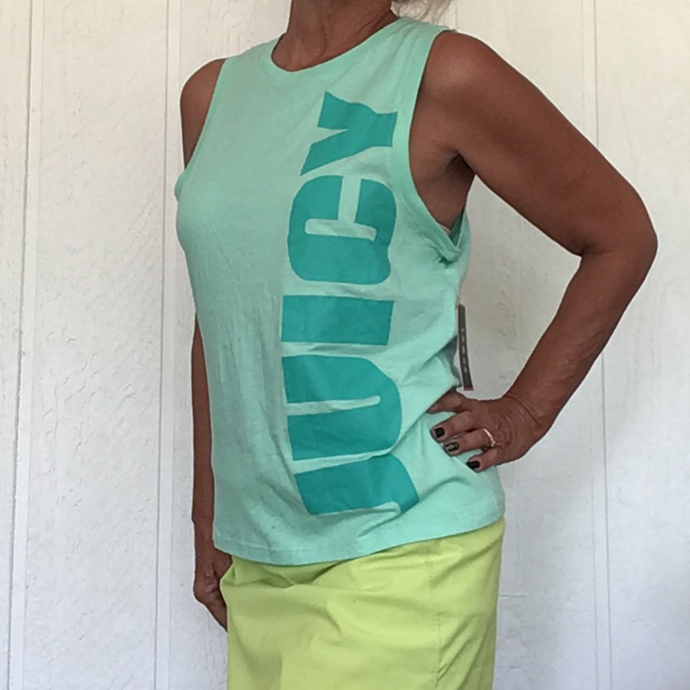 JUICY COUTURE MUSCLE TEE SHIRT MEDIUM NWT